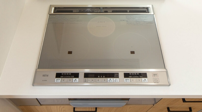 香芝市穴虫の物件 システムキッチン【IHヒーター】