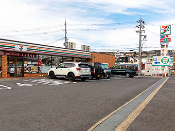 セブン-イレブン 香芝穴虫店