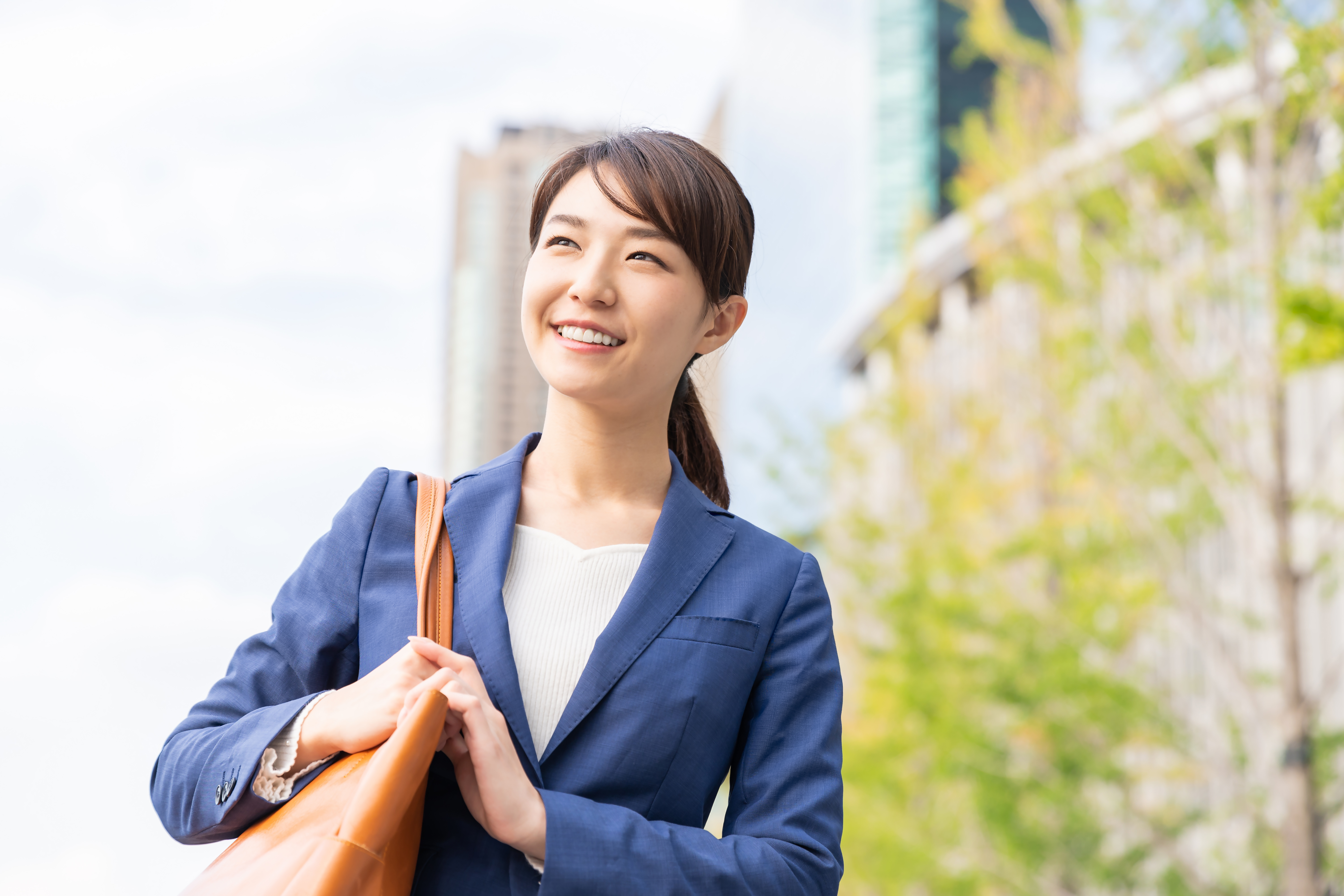 通勤中の女性